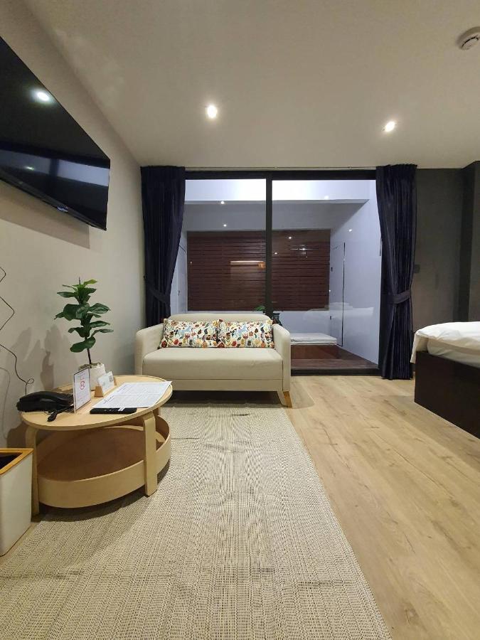 The Nhorm Hotel Ratchada Bangkok Extérieur photo